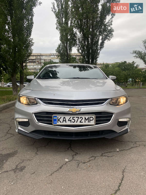 Седан Chevrolet Malibu 2017 в Киеве