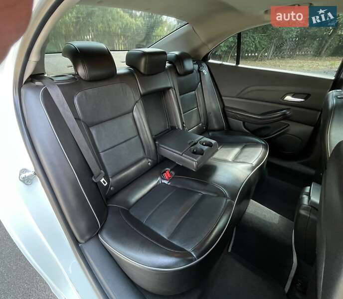 Седан Chevrolet Malibu 2013 в Николаеве