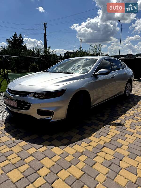 Седан Chevrolet Malibu 2016 в Володимирі