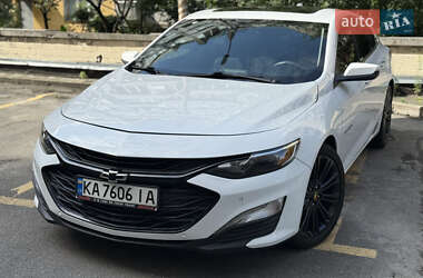 Седан Chevrolet Malibu 2016 в Києві