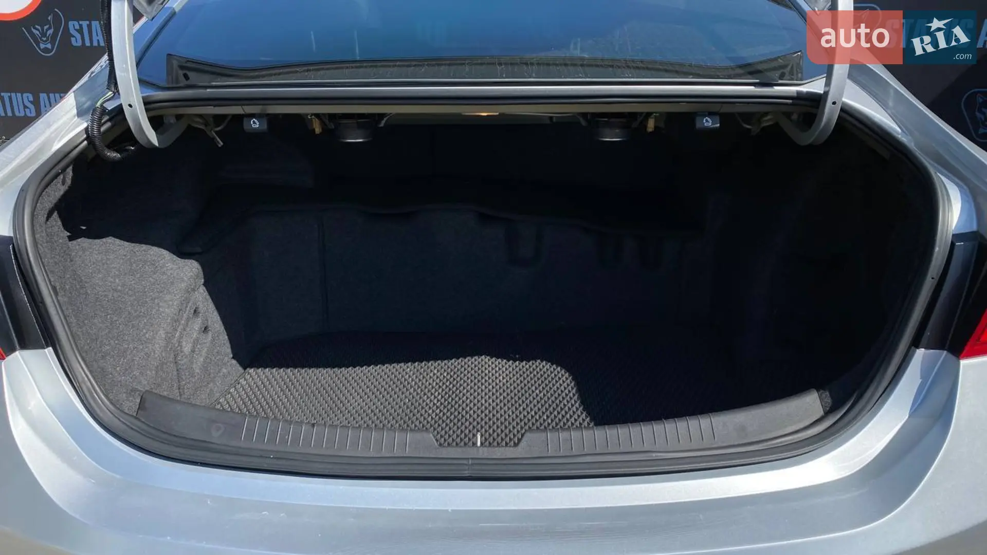 2016 Chevrolet Malibu - мініатюра 12