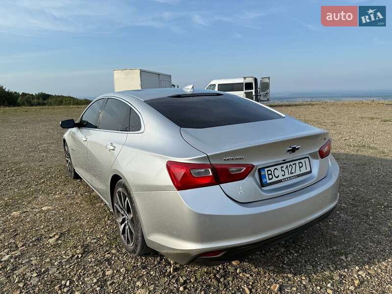 Седан Chevrolet Malibu 2017 в Львове