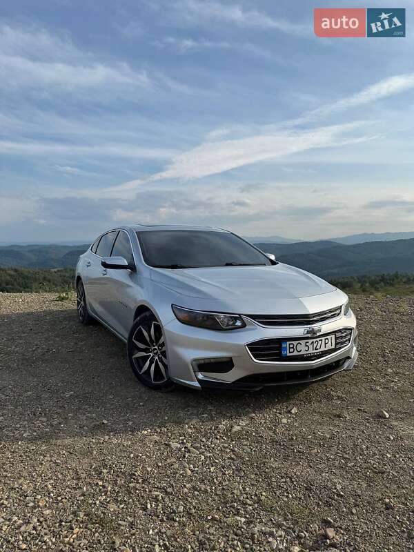 Седан Chevrolet Malibu 2017 в Львове