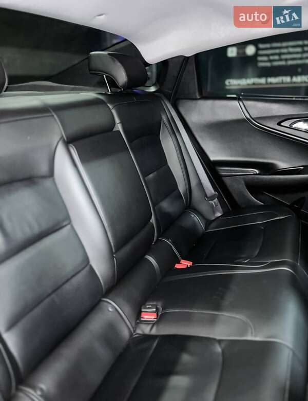 Седан Chevrolet Malibu 2017 в Львове