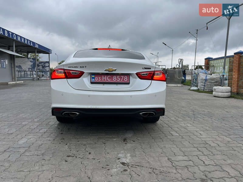 Седан Chevrolet Malibu 2017 в Луцке