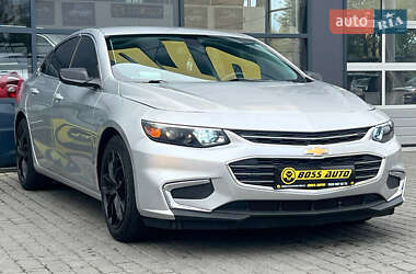 Седан Chevrolet Malibu 2016 в Ивано-Франковске
