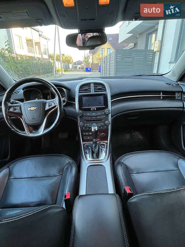 Седан Chevrolet Malibu 2013 в Львові