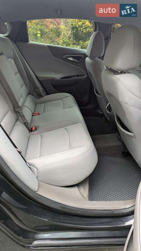Седан Chevrolet Malibu 2016 в Хмельницком