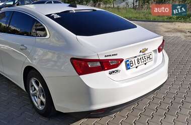 Седан Chevrolet Malibu 2018 в Полтаве