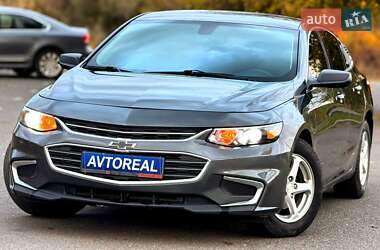 Седан Chevrolet Malibu 2017 в Кривом Роге