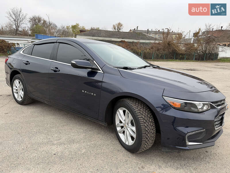 Седан Chevrolet Malibu 2016 в Харькове
