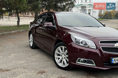 Седан Chevrolet Malibu 2012 в Чугуєві