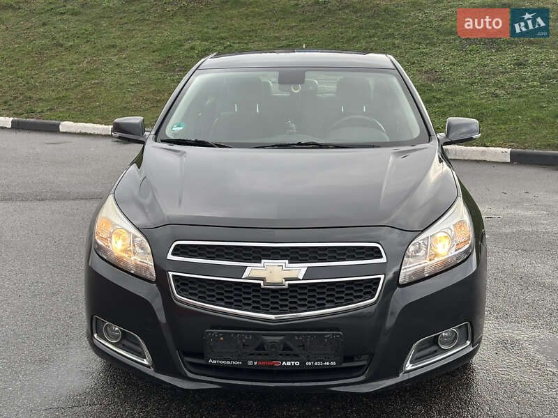 Седан Chevrolet Malibu 2012 в Киеве