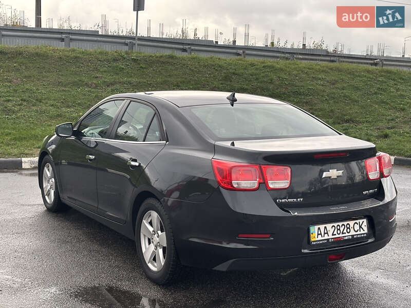 Седан Chevrolet Malibu 2012 в Киеве