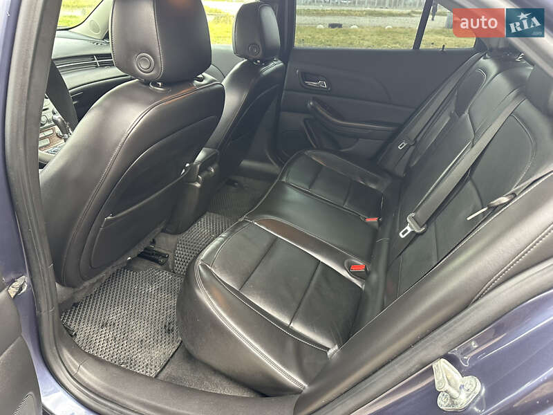 Седан Chevrolet Malibu 2013 в Львове