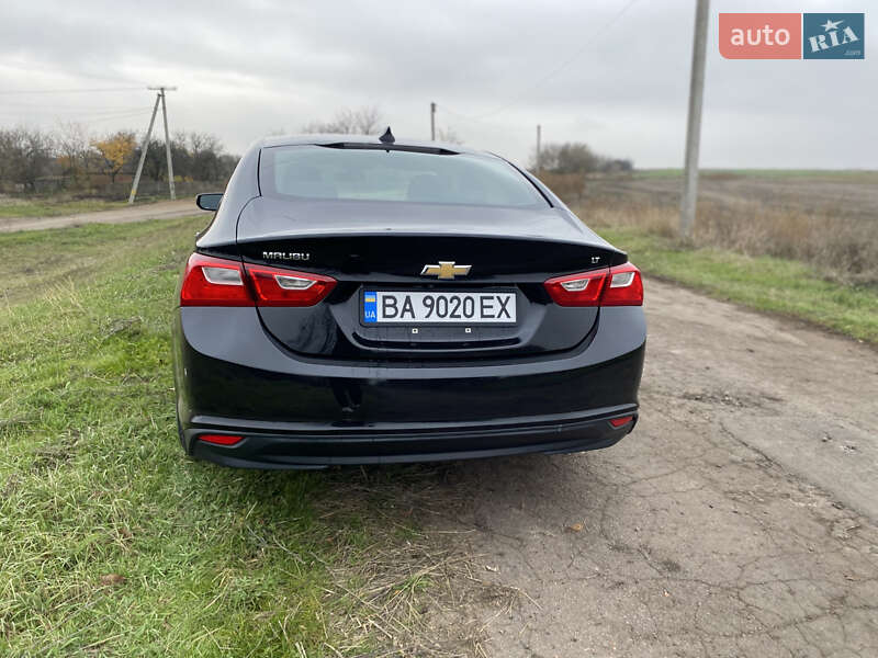 Седан Chevrolet Malibu 2016 в Кропивницком