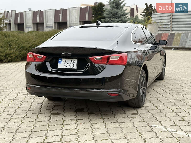 Седан Chevrolet Malibu 2018 в Павлограде
