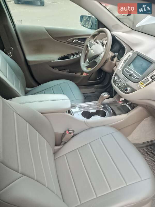 Седан Chevrolet Malibu 2017 в Одессе