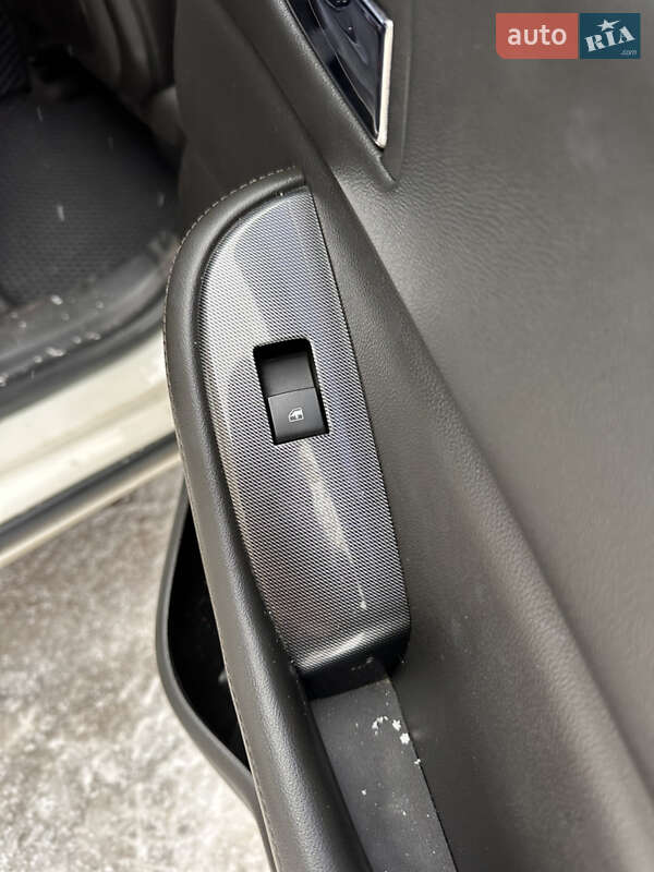 Седан Chevrolet Malibu 2012 в Киеве фото 20 Седан Chevrolet Malibu 2012 в Киеве