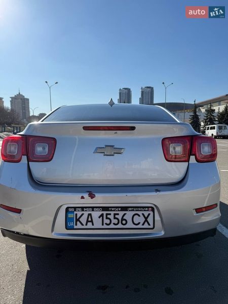 Седан Chevrolet Malibu 2015 в Киеве