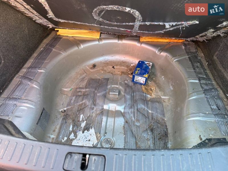 Седан Chevrolet Malibu 2015 в Киеве