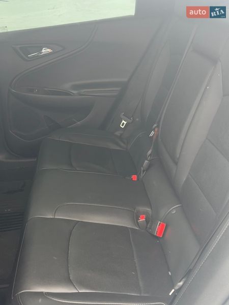 Седан Chevrolet Malibu 2017 в Киеве