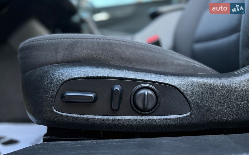 Седан Chevrolet Malibu 2017 в Коломые