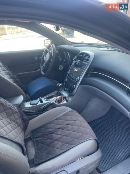 Седан Chevrolet Malibu 2014 в Тернополе