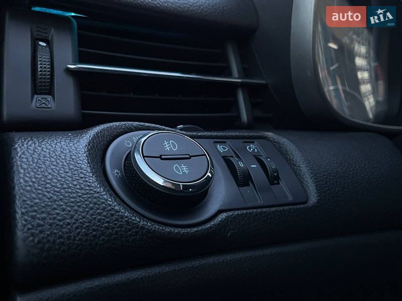 Седан Chevrolet Malibu 2012 в Киеве