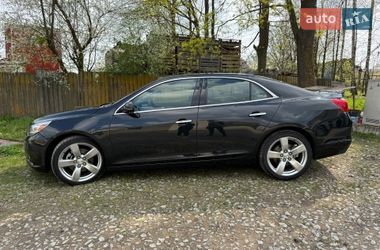 Седан Chevrolet Malibu 2014 в Чернівцях