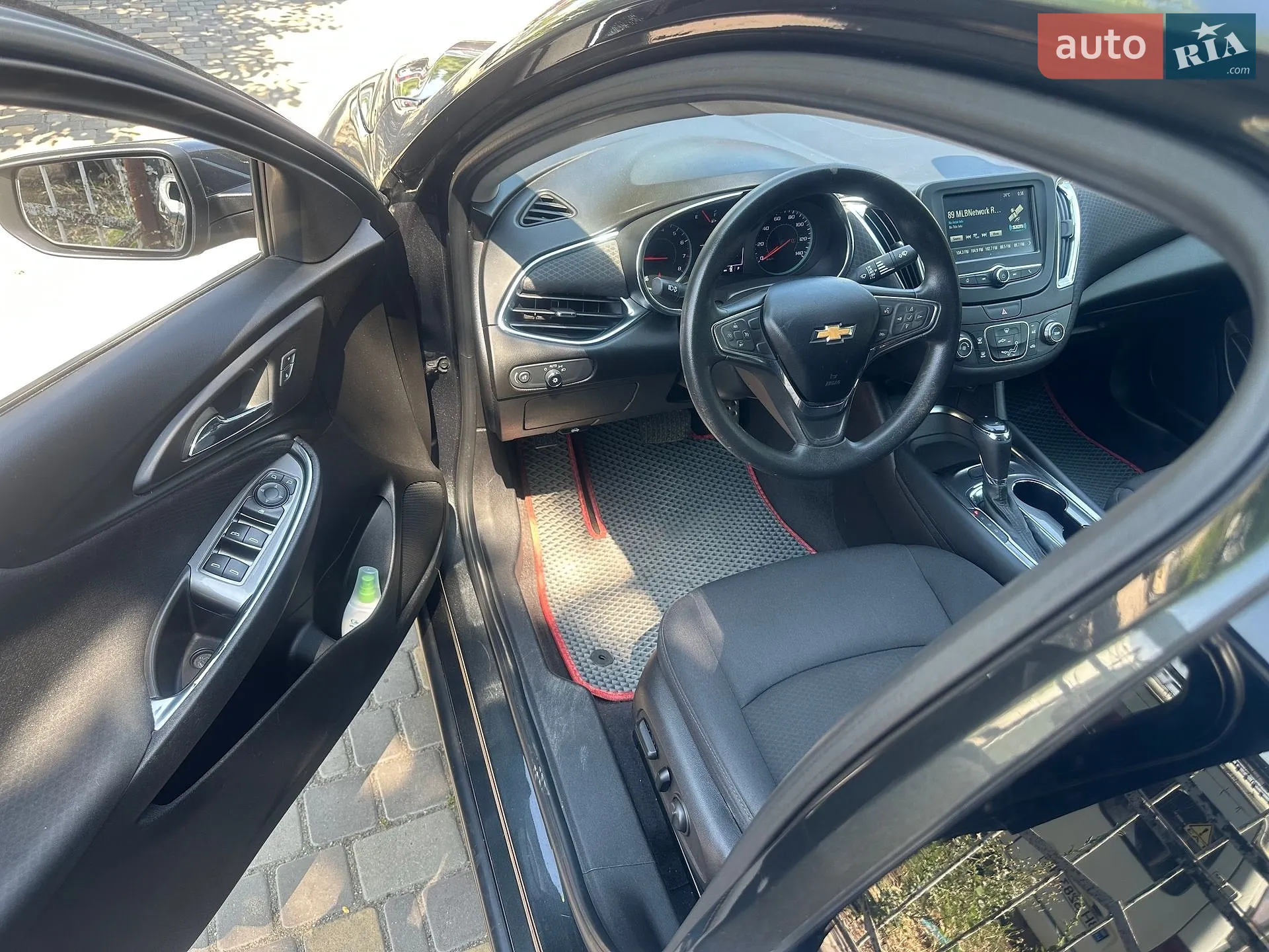 2016 Chevrolet Malibu - мініатюра 3