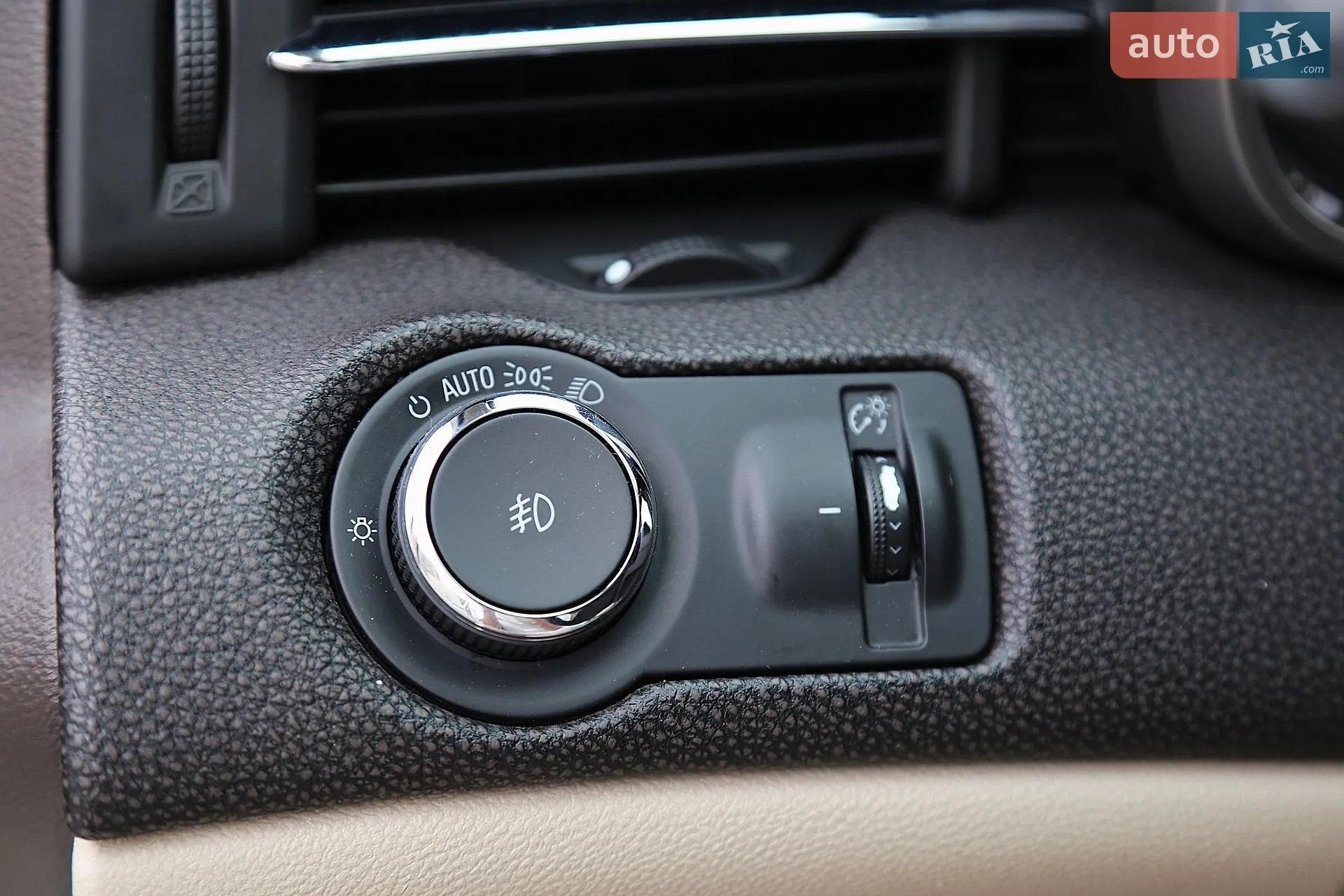 2014 Chevrolet Malibu - мініатюра 27
