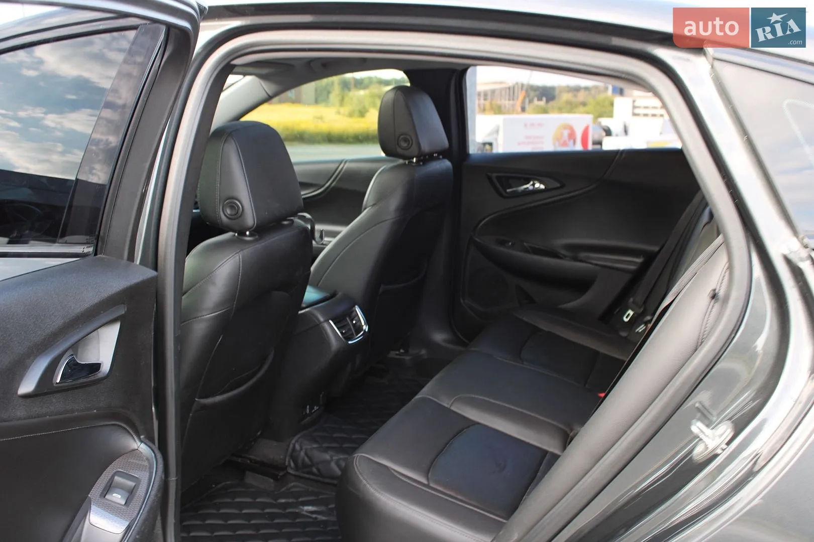 2016 Chevrolet Malibu - мініатюра 11