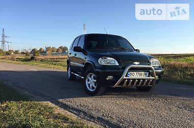 Внедорожник / Кроссовер Chevrolet Niva 2004 в Тернополе