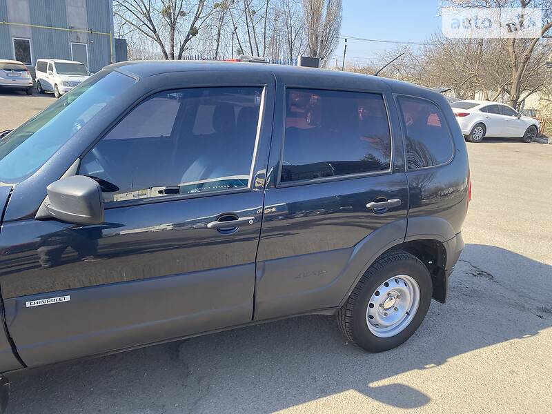 Позашляховик / Кросовер Chevrolet Niva 2015 в Черкасах