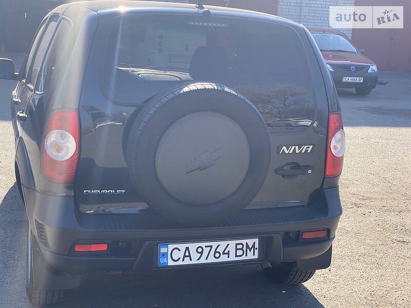 Позашляховик / Кросовер Chevrolet Niva 2015 в Черкасах