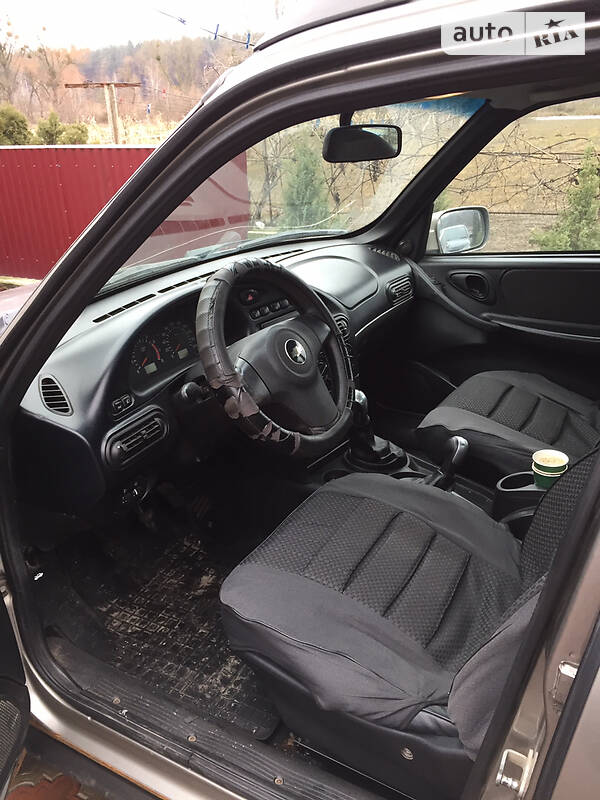 Позашляховик / Кросовер Chevrolet Niva 2011 в Білій Церкві