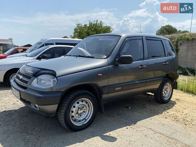 Внедорожник / Кроссовер Chevrolet Niva 2006 в Одессе