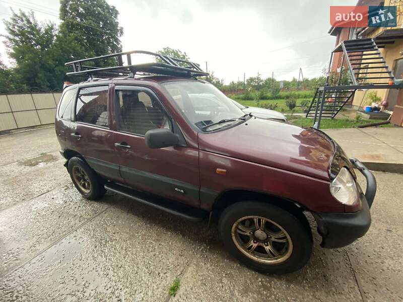 Внедорожник / Кроссовер Chevrolet Niva 2005 в Василькове