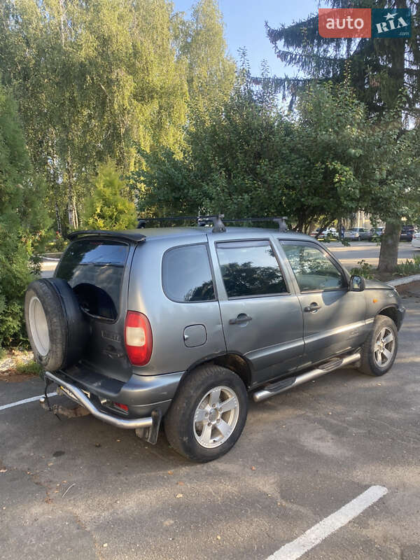 Позашляховик / Кросовер Chevrolet Niva 2005 в Хмельницькому фото 4 Позашляховик / Кросовер Chevrolet Niva 2005 в Хмельницькому