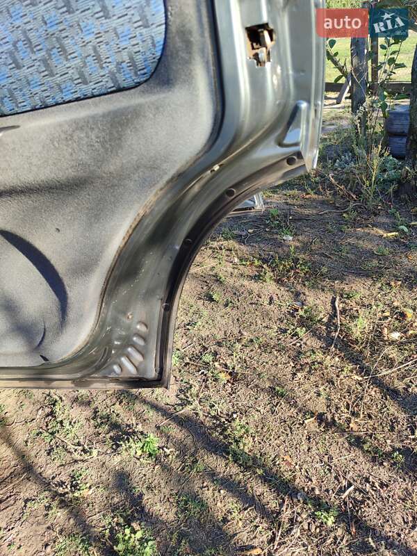 Внедорожник / Кроссовер Chevrolet Niva 2004 в Запорожье