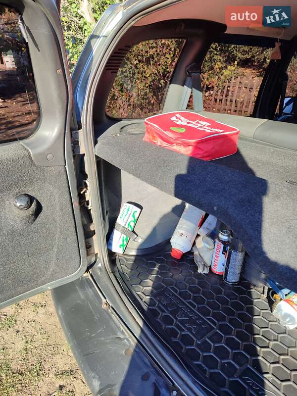 Внедорожник / Кроссовер Chevrolet Niva 2004 в Запорожье