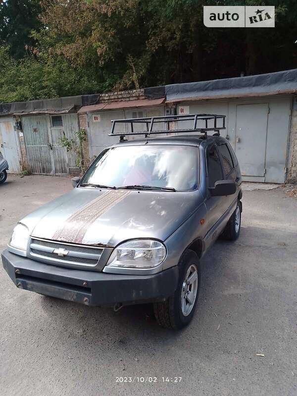 Внедорожник / Кроссовер Chevrolet Niva 2007 в Киеве