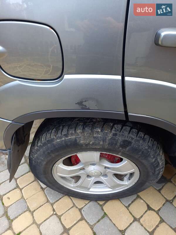 Внедорожник / Кроссовер Chevrolet Niva 2010 в Зборове