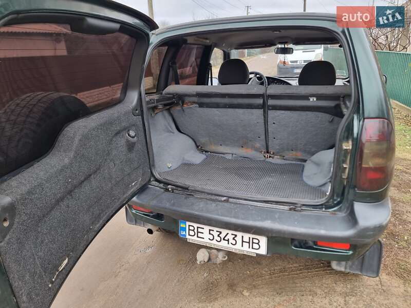 Позашляховик / Кросовер Chevrolet Niva 2004 в Врадіївці