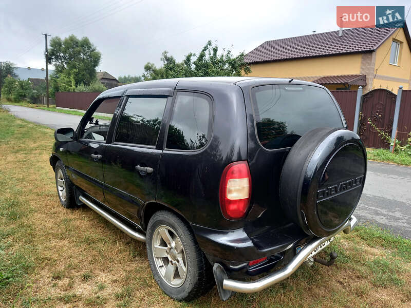 Позашляховик / Кросовер Chevrolet Niva 2008 в Києві