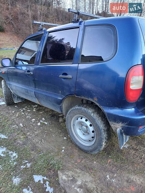 Внедорожник / Кроссовер Chevrolet Niva 2007 в Яремче