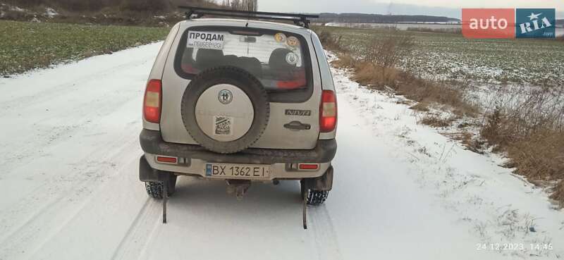 Позашляховик / Кросовер Chevrolet Niva 2005 в Дунаївцях
