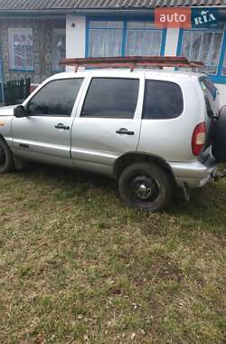Внедорожник / Кроссовер Chevrolet Niva 2007 в 