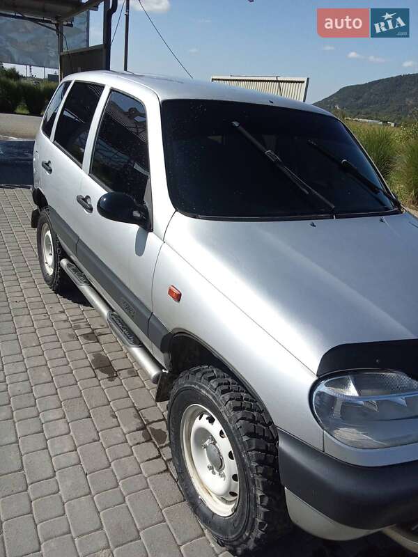 Позашляховик / Кросовер Chevrolet Niva 2006 в Ужгороді